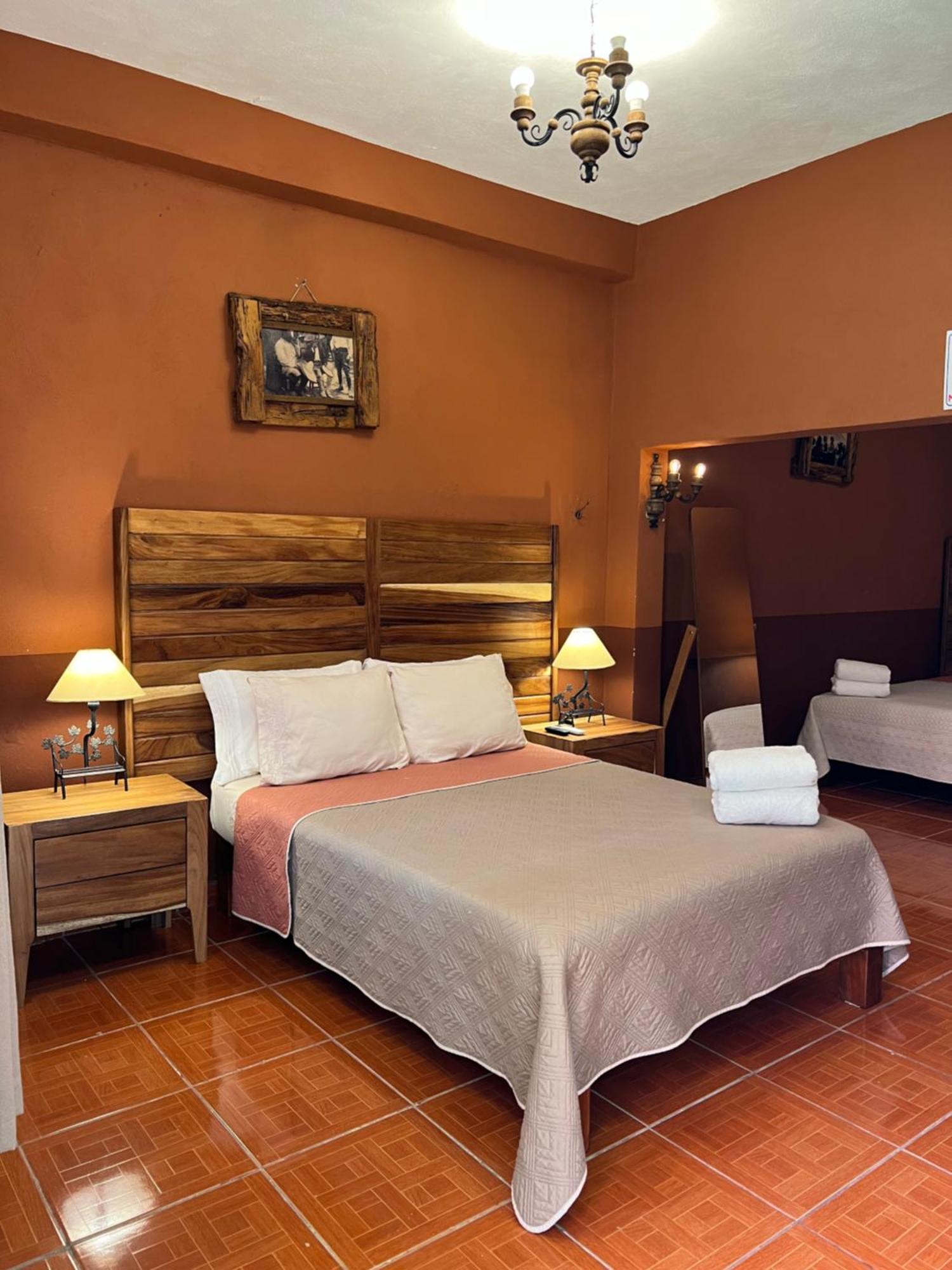 Hosteria Casa Marquez León Exterior foto